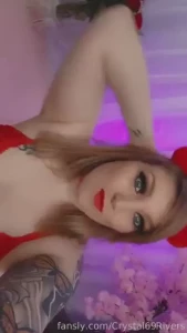 Happy valentines day be my valentine i wanna be spoiled amp spoil