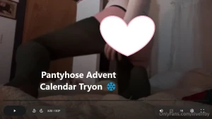 New pantyhose advent calendar tryon dm to unlock the video