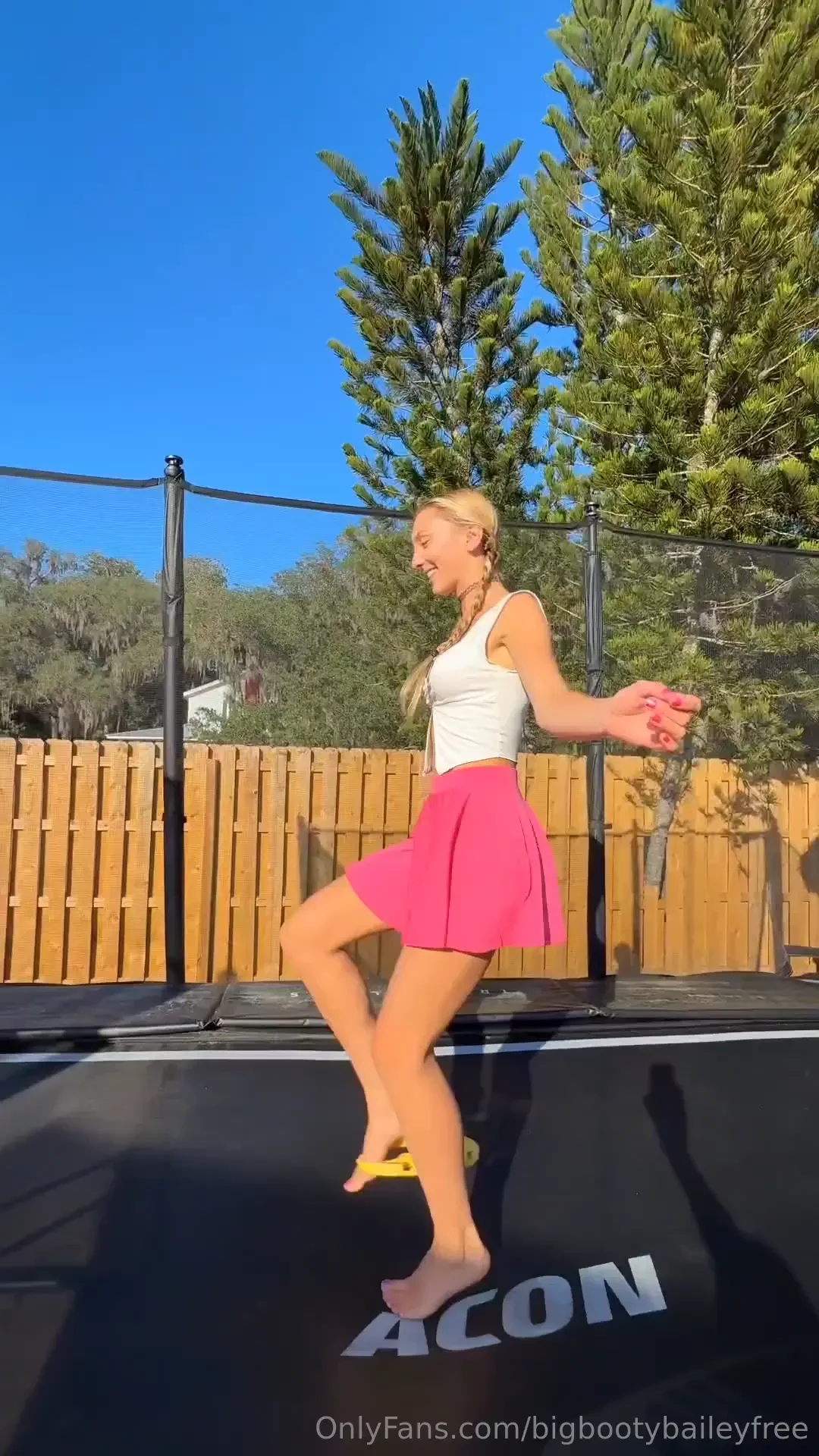 Can you tell that having no panties on made me jump higher 