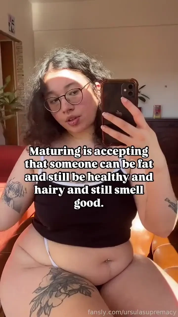 I always keep my pussy very clean and smells good when it s natural 