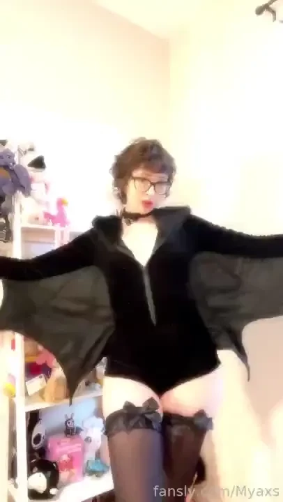 Slutty bat tiktoks hehe lt 3 thank you for 40k followers my vip part 2 