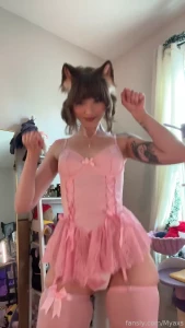 Mirror mirror on the wall who s the cutest kitty of them all 3 my
