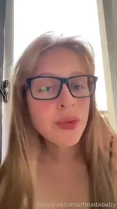 I am available to do videocalls hard sexting custom video cock rate