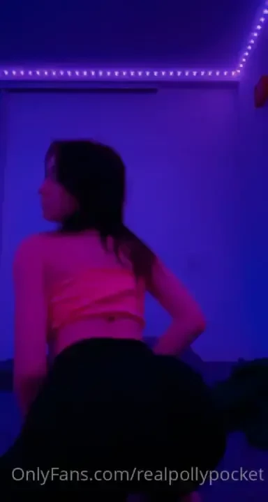 I love my tiny little body 