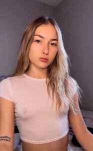 Stroke to my perfect body all day every day it s all you can think