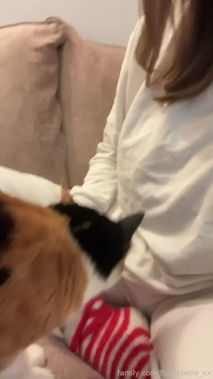 Do you have anything to pet sexy slut wetpussy wet milf dirty naughty 