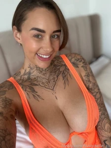 Can i empty your balls sexy slut wetpussy wet milf dirty naughty tits