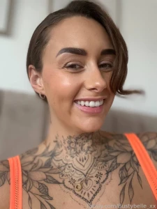 Smile if you re horny sexy slut wetpussy wet milf dirty naughty tits part 1