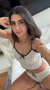 Left or right part 293