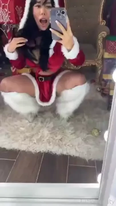 - cosplay curvy latin lesbian fyp booty nsfw inerracial wet bigbooty 