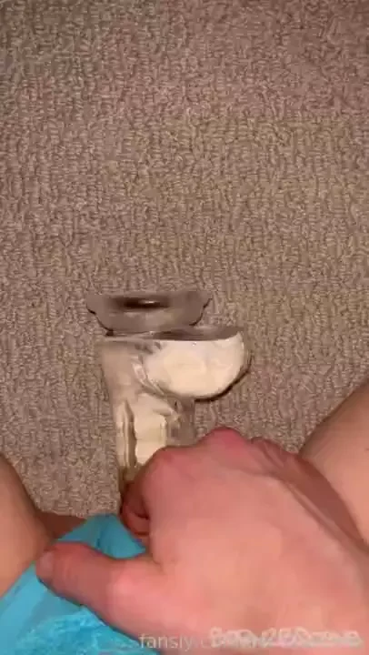 Teen petite cute pussy masturbation dildo scene 