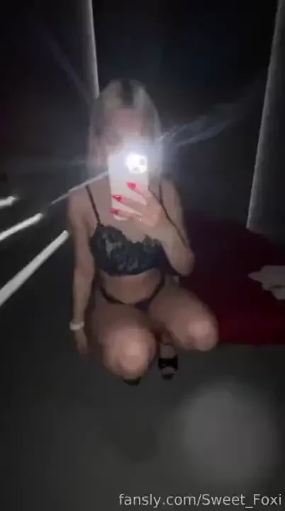 How much longer can you stand without touching me if i try to seduce part 3 