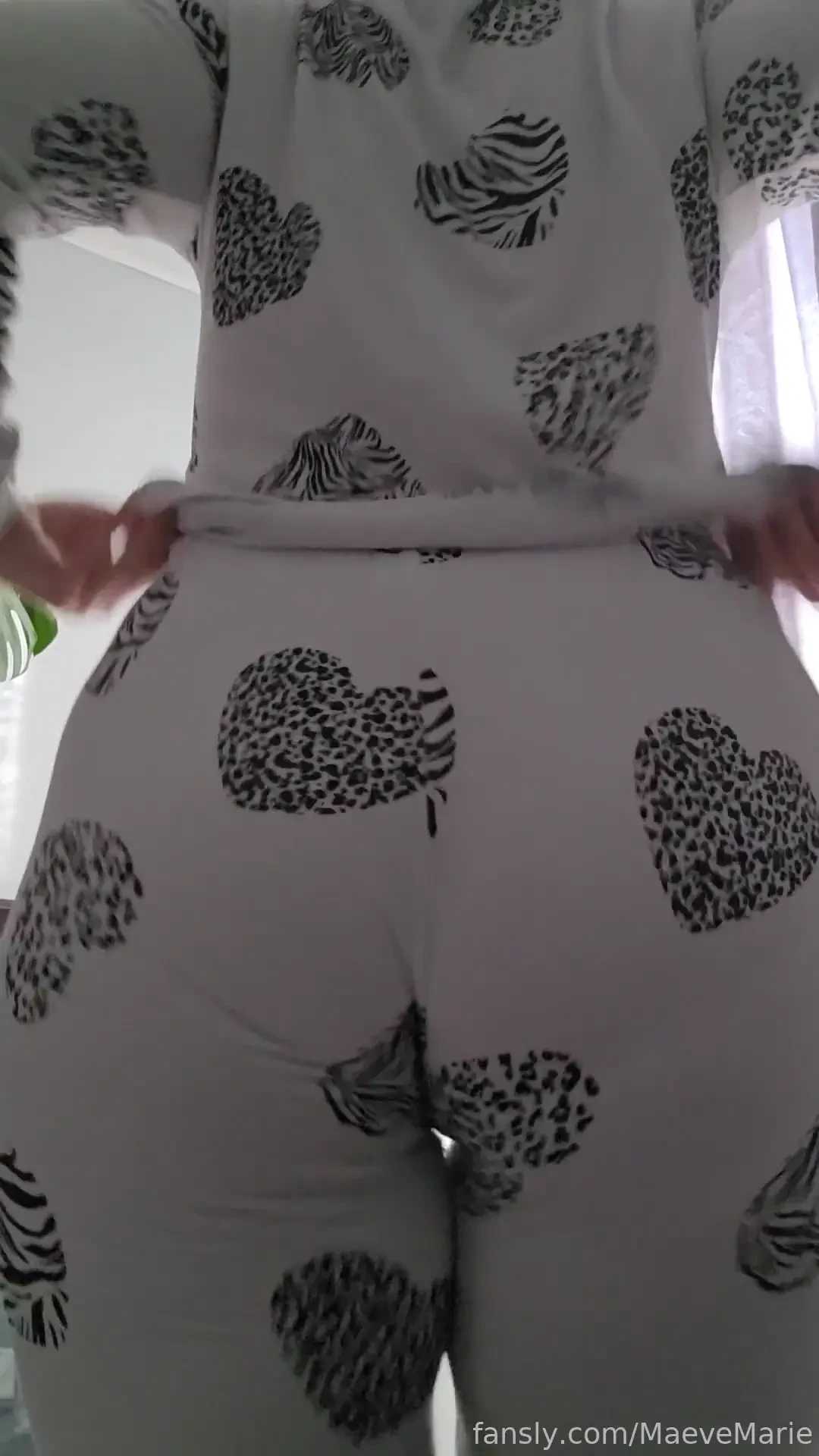 Love how these pjs show off all those jiggles ass tits and thighs 