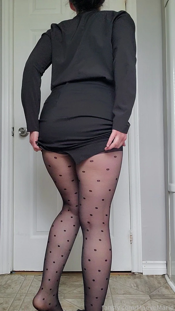 Thicc thick bigass nylon curvy thicc pawg finger asshole part 2 