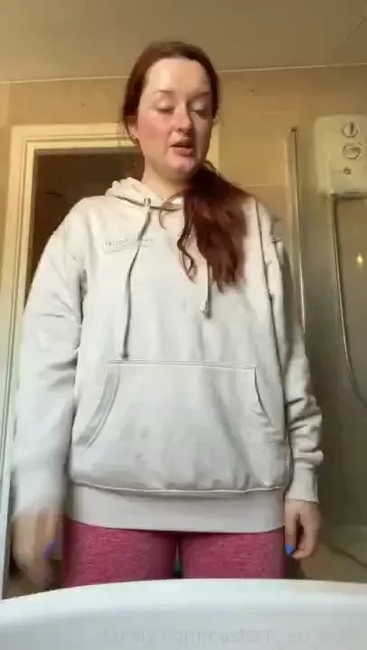 Do you prefer my home look or beach look redhead longhair curvy thick 