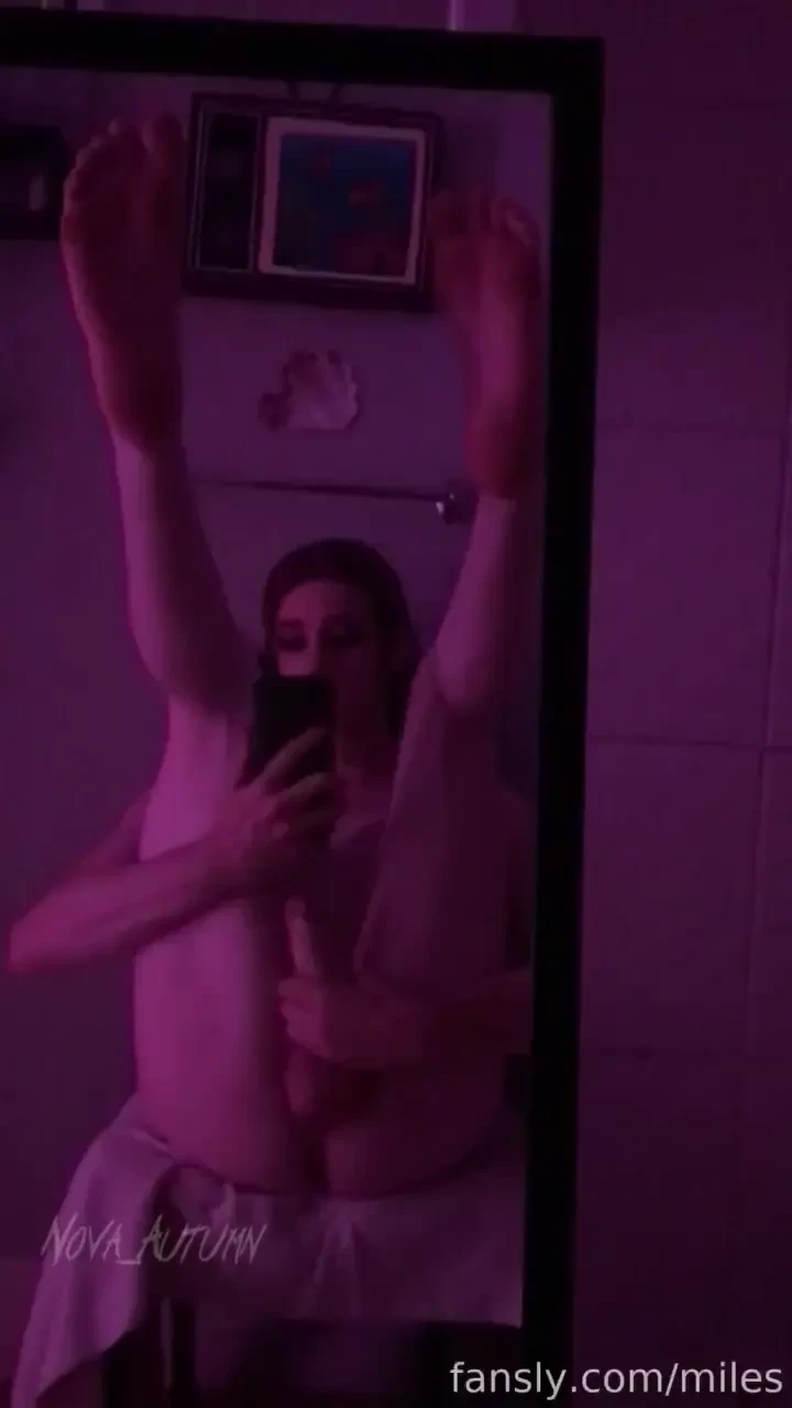Needing someone too gape my ass make my legs give out possibly squirt 