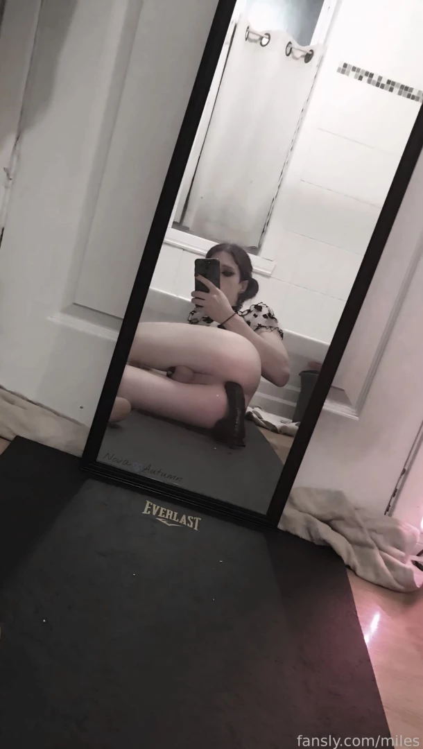 Need one too fuck my face while i m getting my hole used tomorrow i 