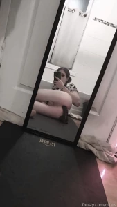 Need one too fuck my face while i m getting my hole used tomorrow i