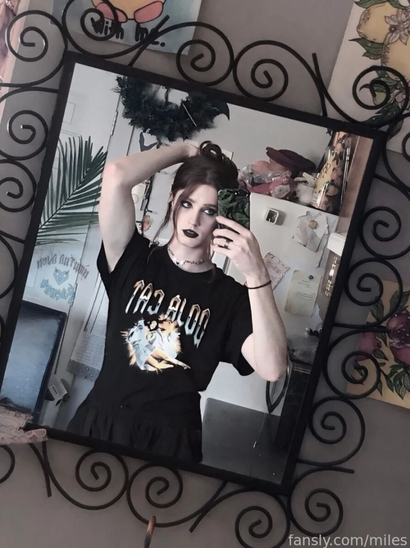 Do i look like i have a cock or nah anal twerking fyp gothgirl altgirl 