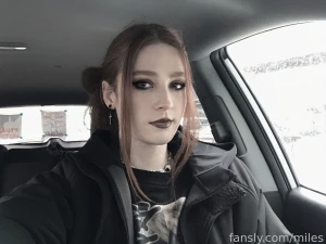 Do you think i d look pretty with your cum on my face fyp gothgirl