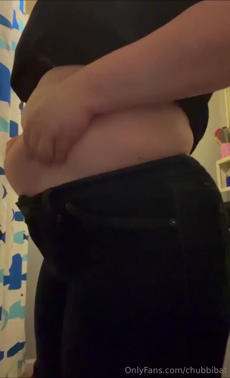 Good afternoon my little freaks i hope everyone is enjoying their day 