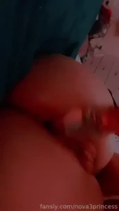 Heyy i love using this cute glass wand especially when im fucking my