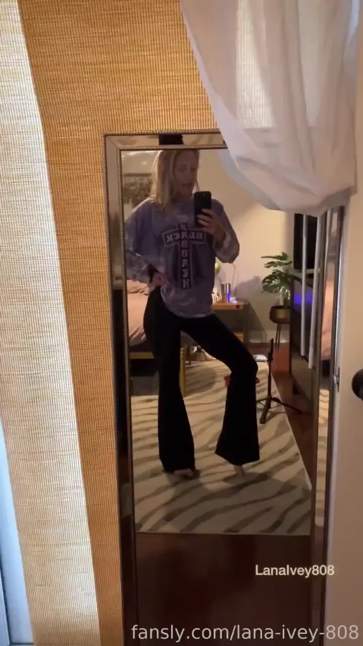 Good morning check-in whats your ideal temperature or fave season i am 