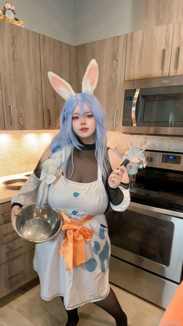 Pekomama in kitchen part 4 