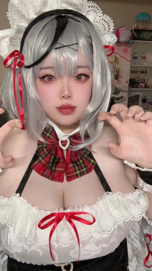 I m going to miss her cosplay maid chloe from hololive i put my part 2 