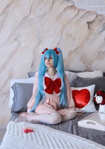 Happy valentine s day my cute old cosplay for you as a bonus i m still part 1