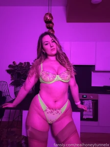 I know you love an on off as much as me so lets start the weekend off part 1