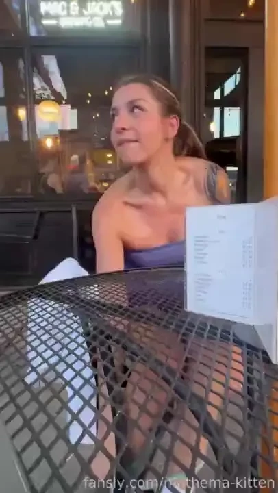 While we wait for our food i figured i d show you what you re having 