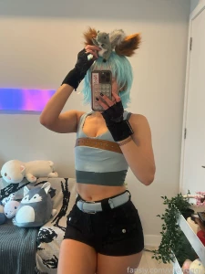 Sneak peek of my squirrel girl cosplay before u say it i hate this wig part 1