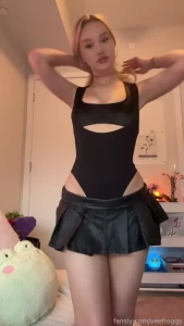Showing off more of this outfit so many black outfits recently but now
