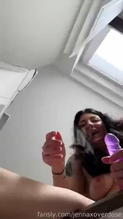 I had to put down my phone for a sec when filming this and my fingers 