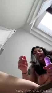 I had to put down my phone for a sec when filming this and my fingers