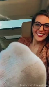 I look real good to day my feet smell so bad today