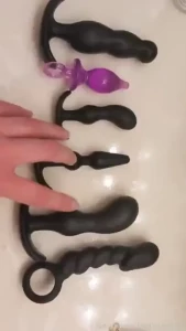 One of my new year s resolutions is to become a real anal slut i love