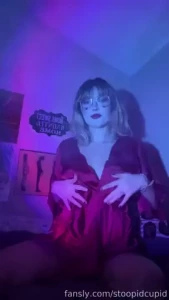 Strip and sesh anyone smoking 420 striptease robe boobs tits titties