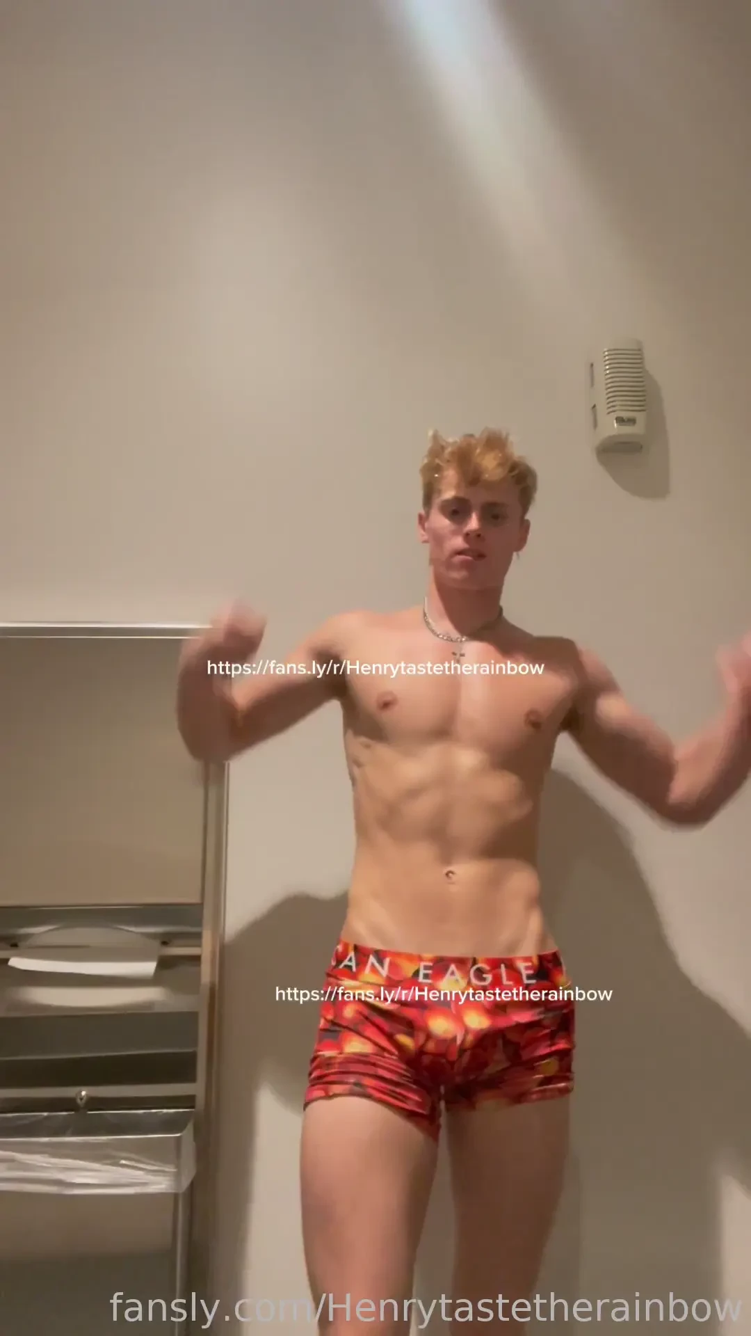 Physique update pt2 flexing 