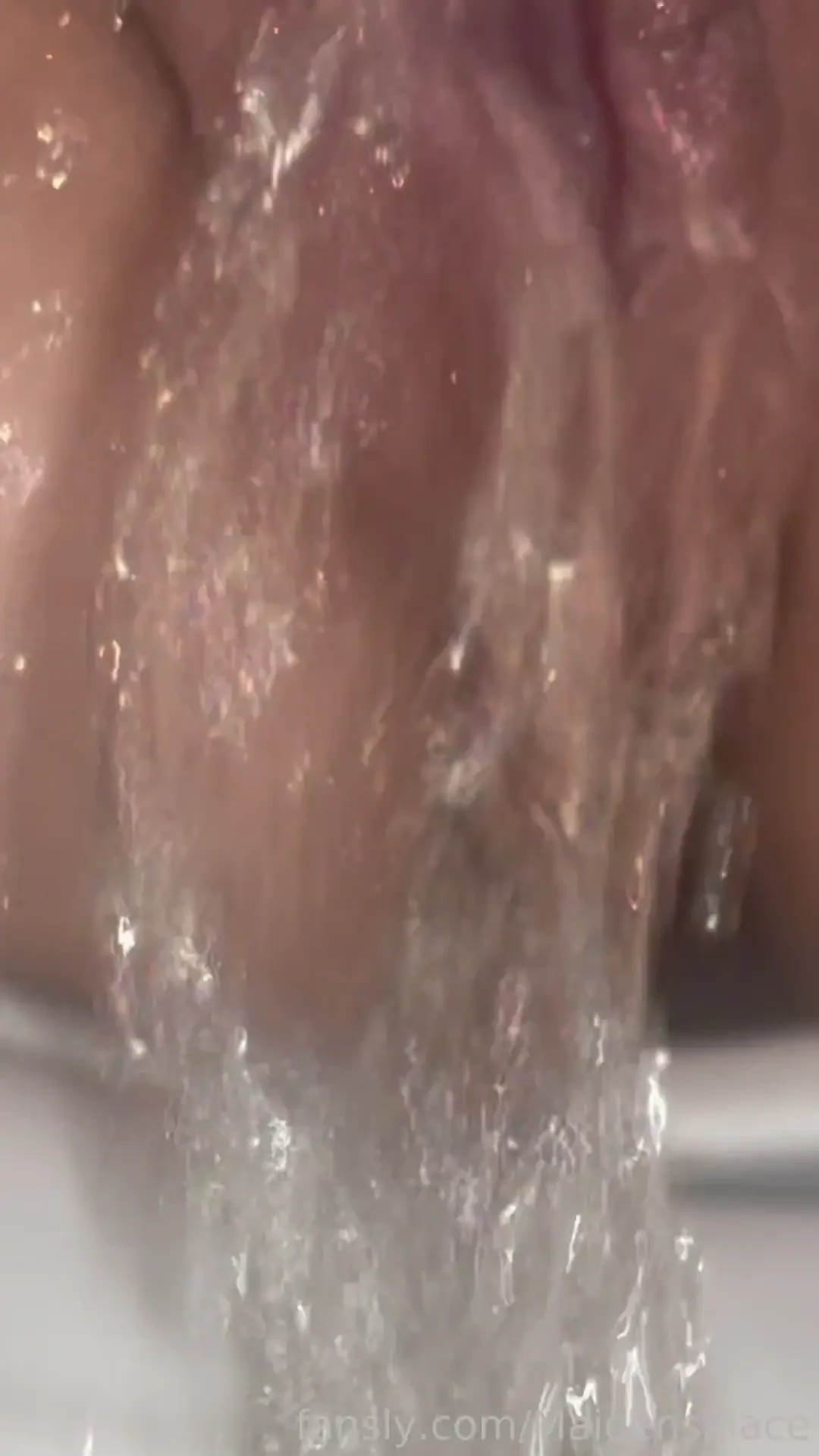 Pee piss pissing closeup pussy fetish femdom bdsm watersports 