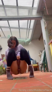 Just one of my normal days pee pissing peeing fetish piss slut pussy