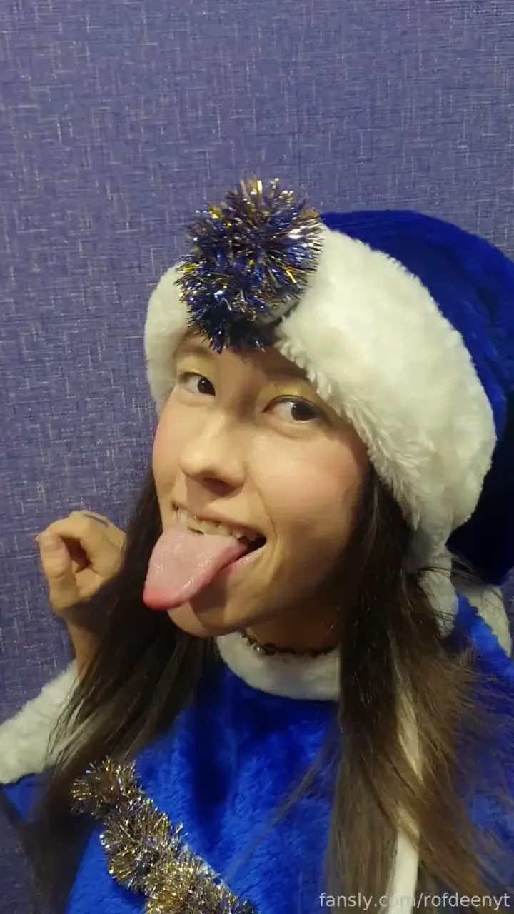 Happy new year fyp rofdeenyt sexy fetish girl girlfriend tongue 