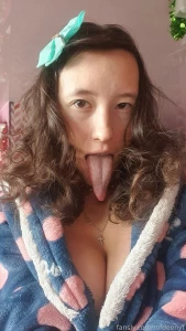 Curls hair fyp rofdeenyt sexy fetish girl girlfriend tongue longtongue