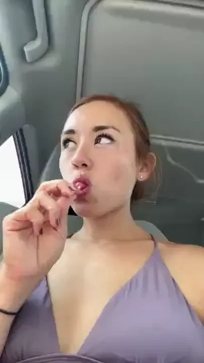 Hi i m brandi if you think i m working my magic on this lollipop then 