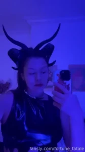 Attention all submissives the goddess requires her armpits to be