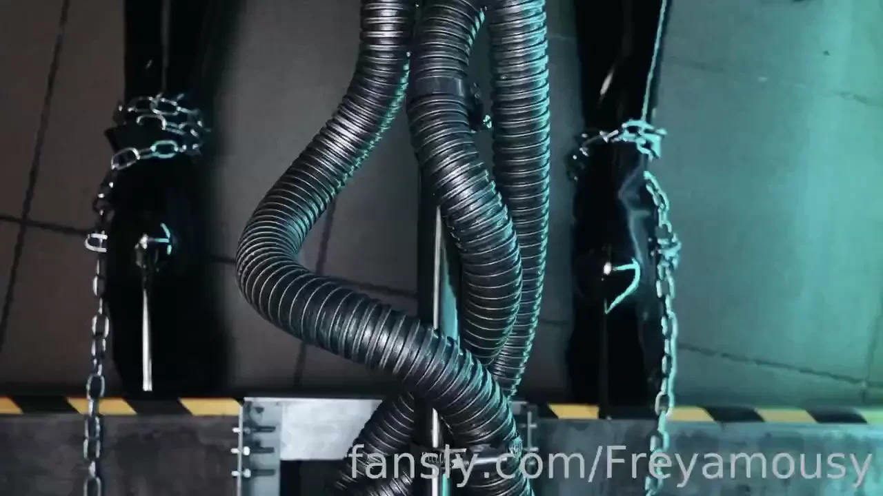 Naomi 4 cinema format 4k 60fps analcreampie bellyexpansion 