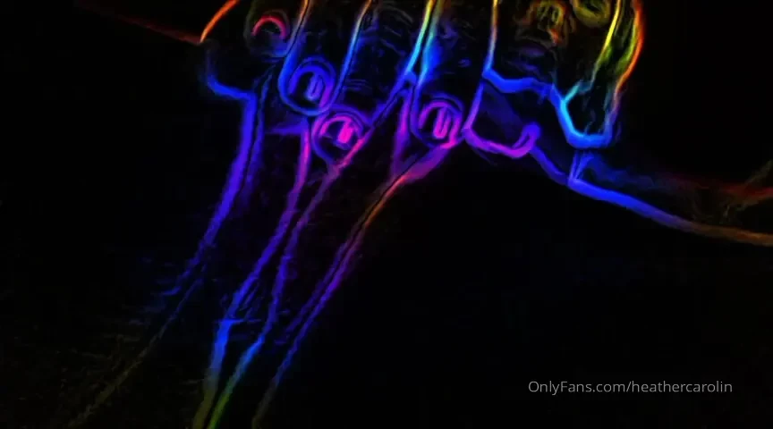 Spreading my fat pussy lips and playing with my pussy for you in this 