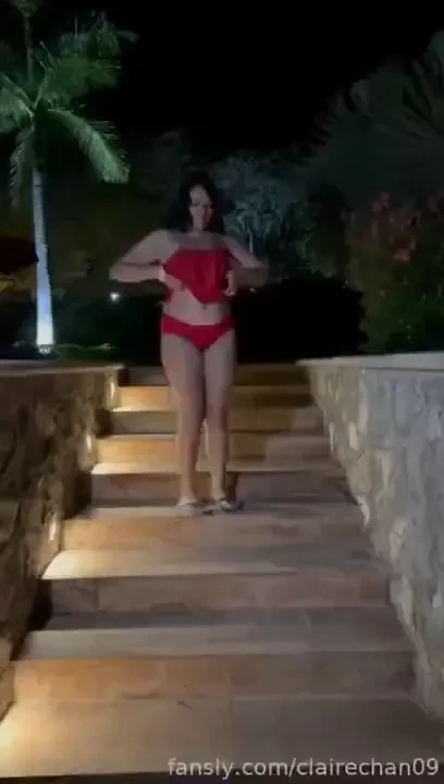 Noche de alberca uwu 