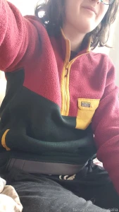 Hiatus update hey hi i m still here just currently stuck somewhere i